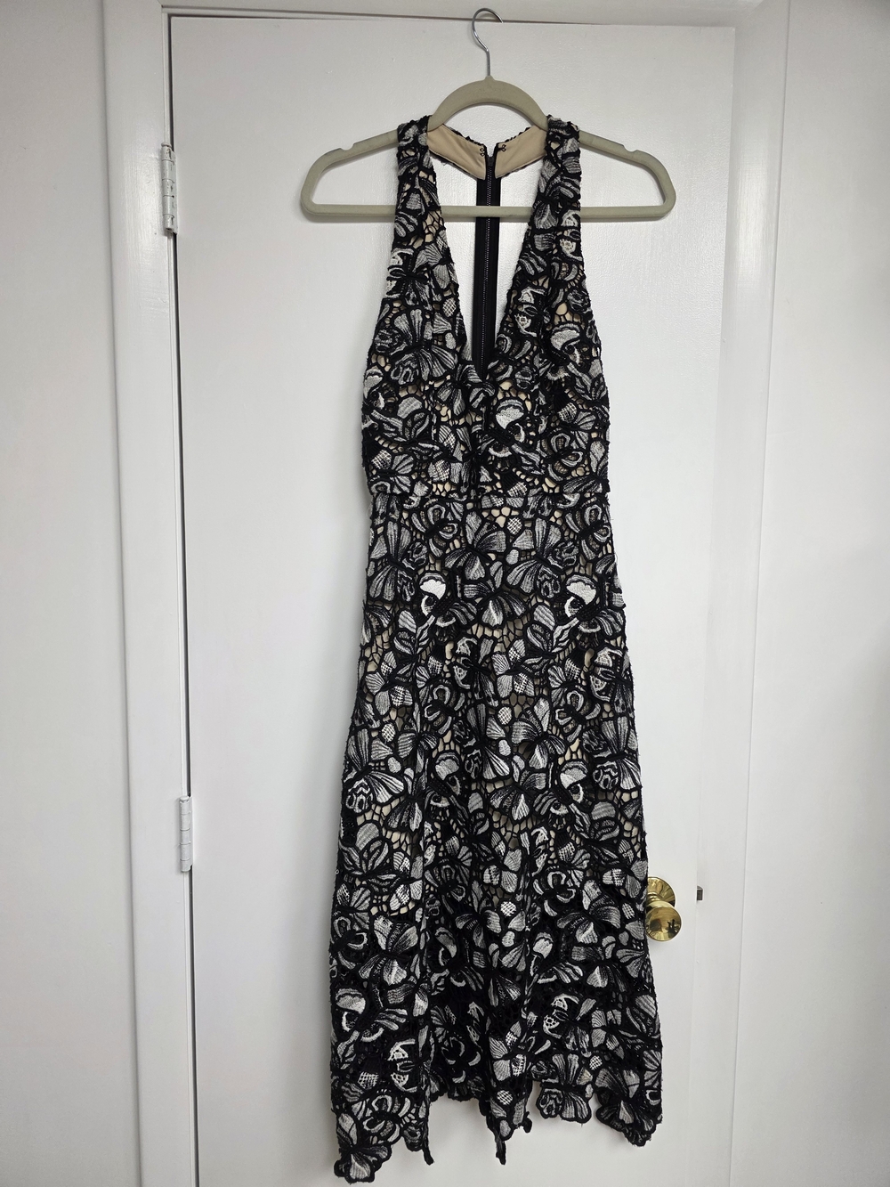 Alice + Olivia Noreen Floral Lace Midi Dress Size 6 nwt